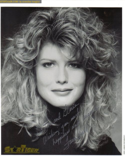 Fawn Hall autograph collection entry at StarTiger