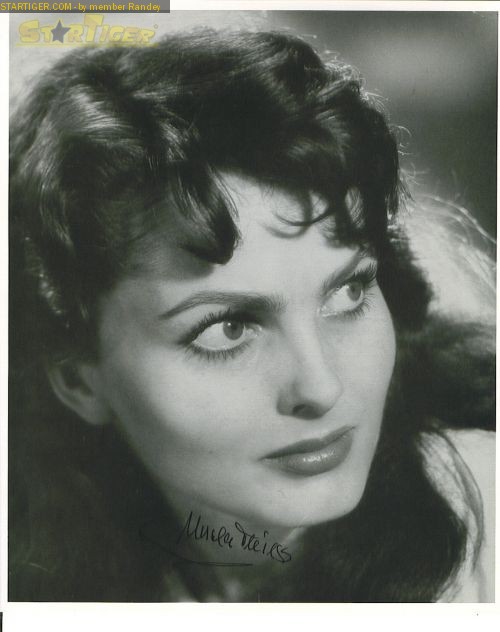 Ursula Thiess autograph collection entry at StarTiger